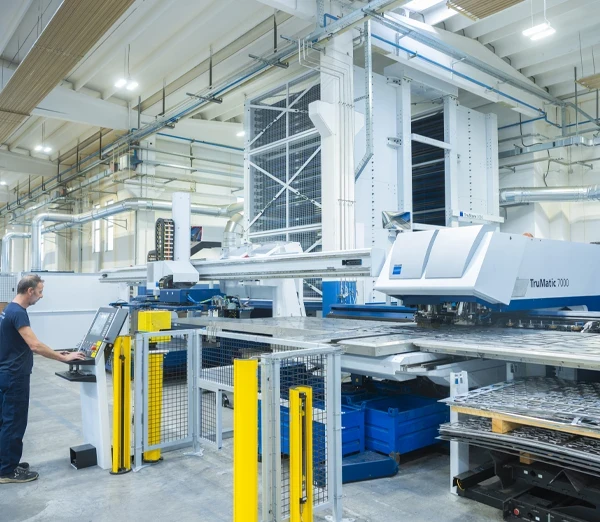 Saldatura laser punzonatrice